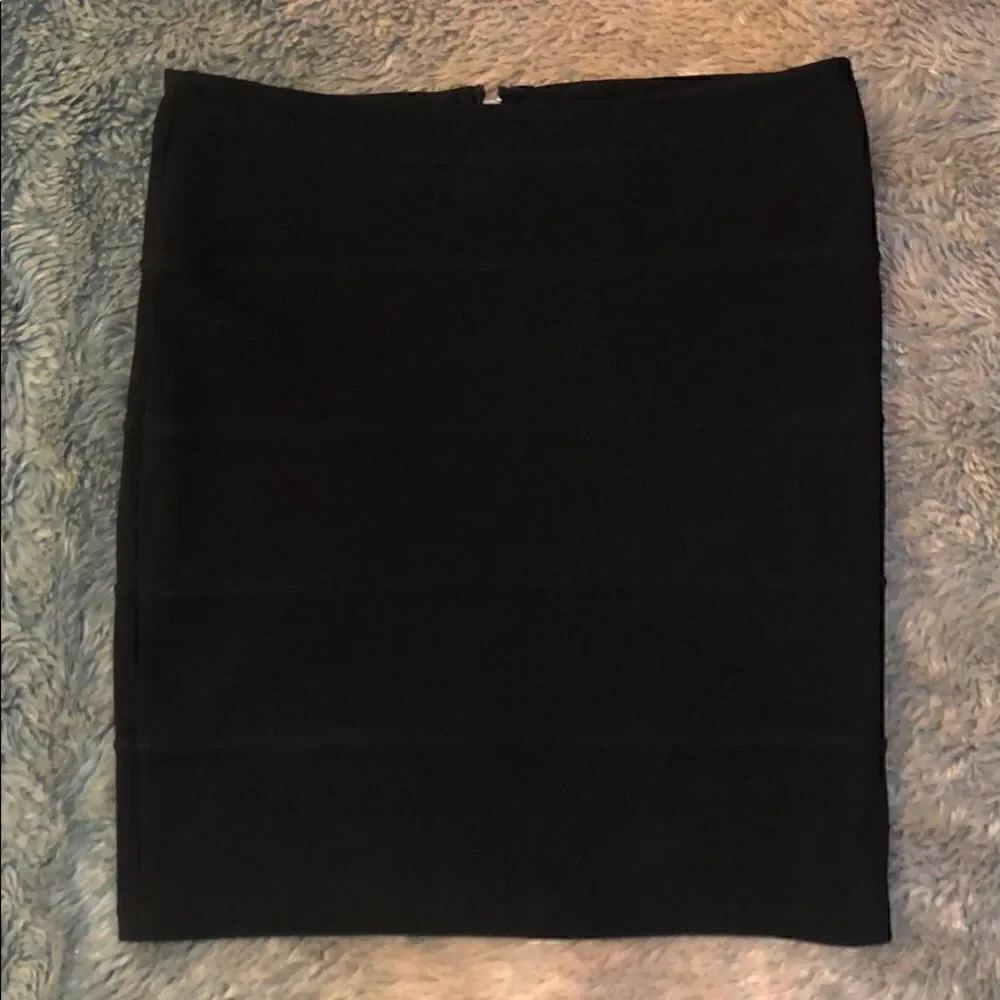 PERFECT Little Black Skirt Topshop Mini Skirt - 4